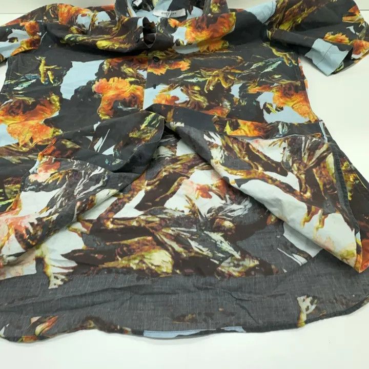 Givenchy Givenchy Floral Print Short Sleeve Shirt Size US L / EU 52-54 / 3 - 8 Thumbnail