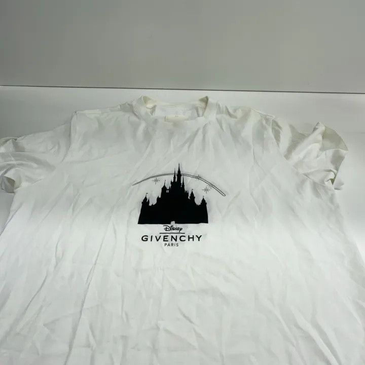 Givenchy Givenchy x Disney Castle Graphic T-Shirt Size US M / EU 48-50 / 2 - 9 Thumbnail