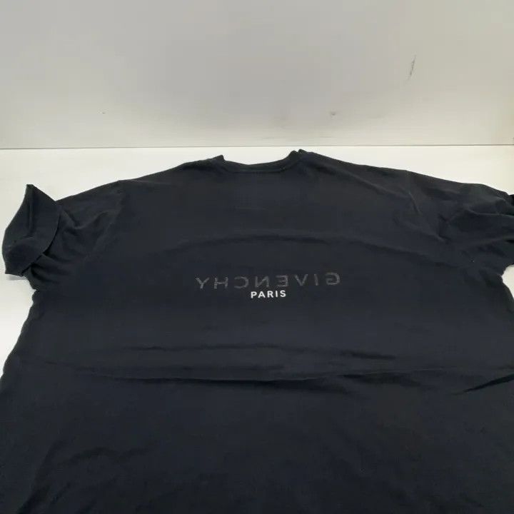 Givenchy Givenchy SS22 Logo Print T-Shirt for Men Size US S / EU 44-46 / 1 - 12 Thumbnail