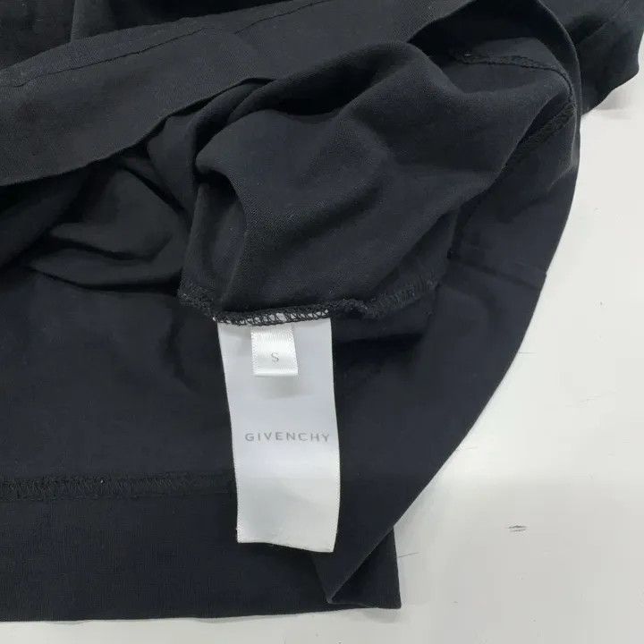 Givenchy Givenchy SS22 Logo Print T-Shirt for Men Size US S / EU 44-46 / 1 - 5 Thumbnail