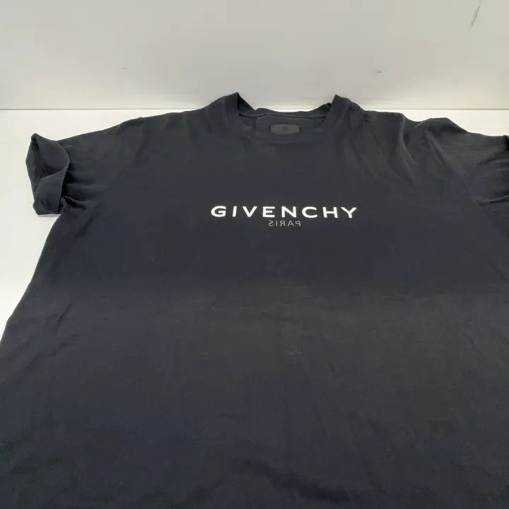 Givenchy Givenchy SS22 Logo Print T-Shirt for Men Size US S / EU 44-46 / 1 - 9 Thumbnail