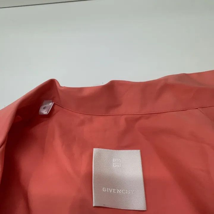 Givenchy Givenchy SS23 Short Sleeve Shirt for Men Size US M / EU 48-50 / 2 - 4 Thumbnail