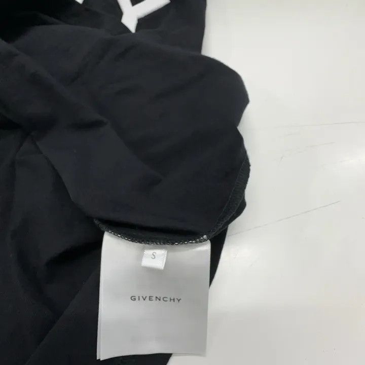 Givenchy Givenchy Black Logo Embroidered Short Sleeve T-Shirt Size US S / EU 44-46 / 1 - 4 Thumbnail