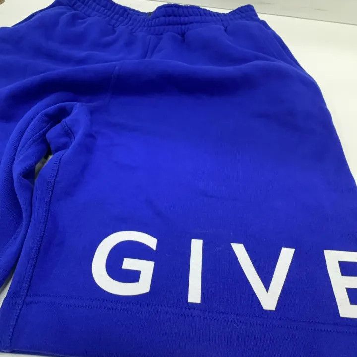Givenchy Givenchy Blue Logo Print Bermuda Shorts Size US 26 / EU 42 - 9 Thumbnail