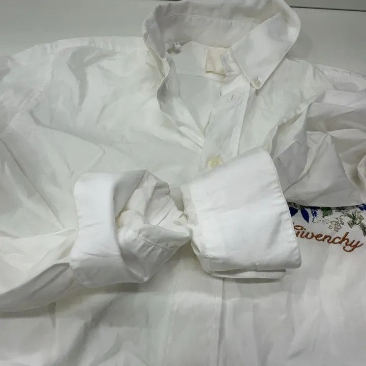 Givenchy givenchy short sleeve tee Size US M / EU 48-50 / 2 - 15 Thumbnail