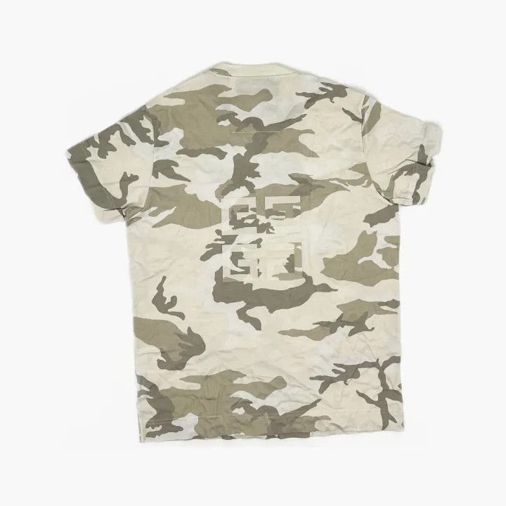Givenchy Givenchy Camouflage Print Short Sleeve T-Shirt Size US XS / EU 42 / 0 - 3 Thumbnail