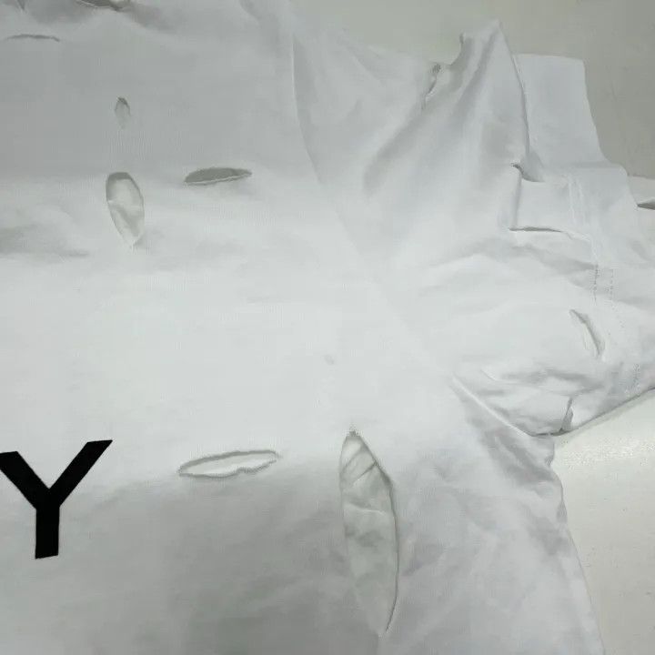 Givenchy Givenchy Logo Distressed Short Sleeve T-Shirt Size US S / EU 44-46 / 1 - 9 Thumbnail