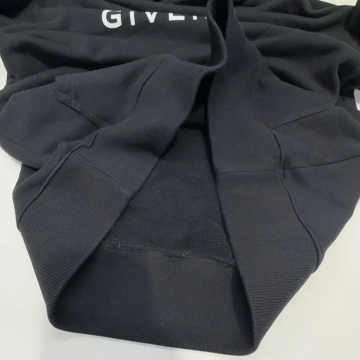 Givenchy Givenchy Logo Print Casual Hoodie Size US S / EU 44-46 / 1 - 10 Thumbnail