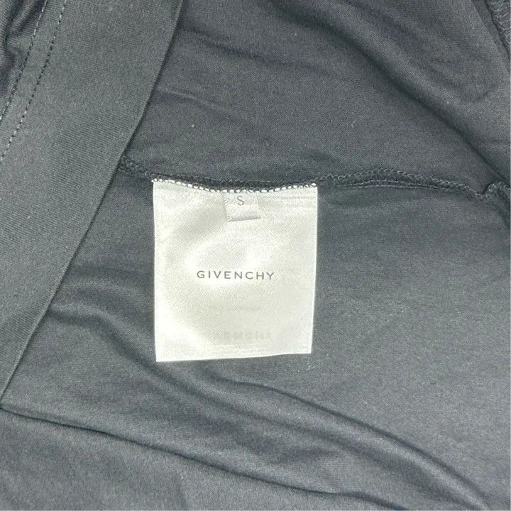 Givenchy Givenchy SS21 Reversible Logo Black T-Shirt Size US S / EU 44-46 / 1 - 2 Thumbnail