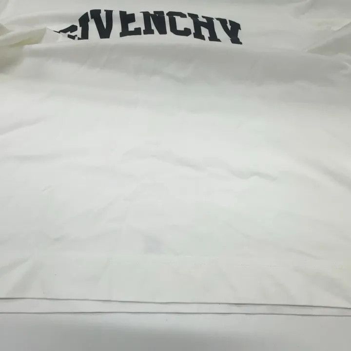 Givenchy Givenchy SS23 Long Sleeve T-Shirt for Men Size US S / EU 44-46 / 1 - 9 Thumbnail