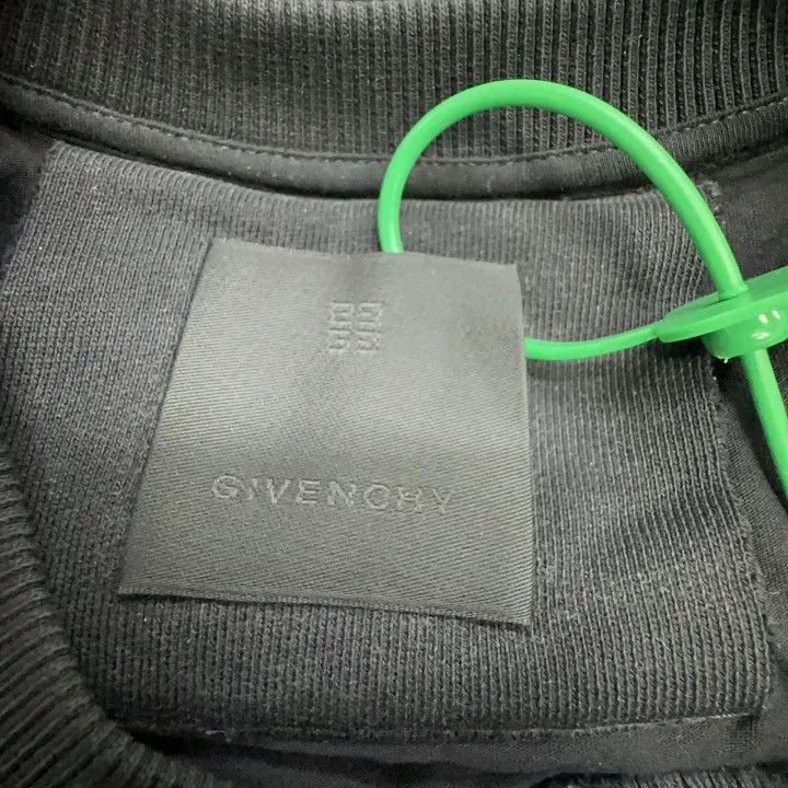 Givenchy Givenchy Black Long Sleeve Distressed Sweatshirt Size US L / EU 52-54 / 3 - 2 Thumbnail