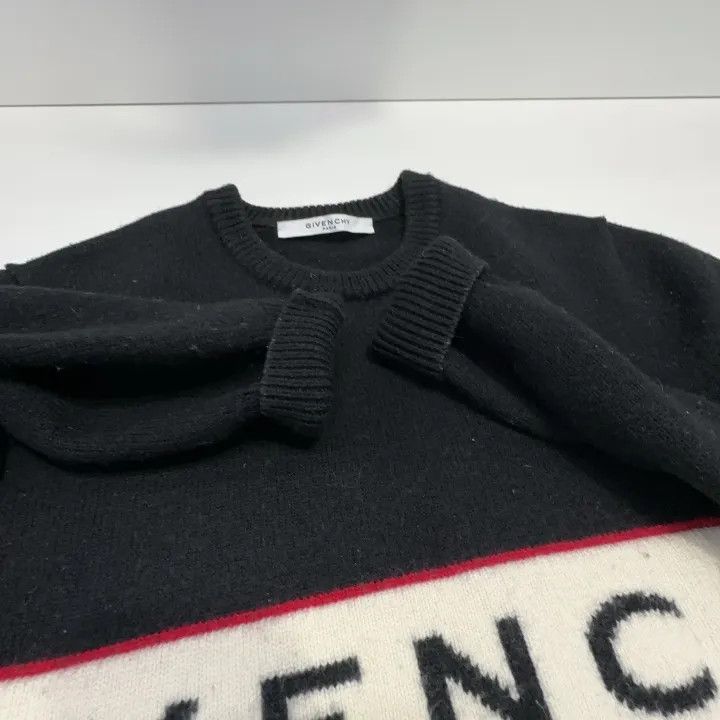 Givenchy Givenchy Black Logo Knit Sweater for Men Size US L / EU 52-54 / 3 - 8 Thumbnail
