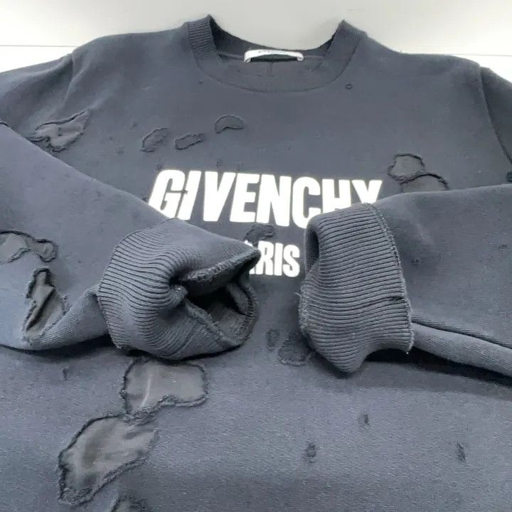 Givenchy Givenchy Black Distressed Sweatshirt for Unisex Size US M / EU 48-50 / 2 - 9 Thumbnail