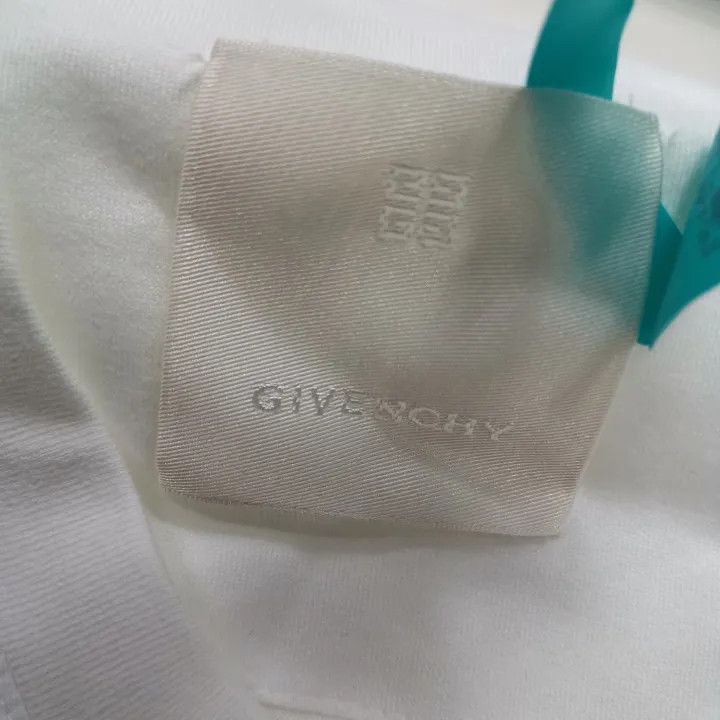 Givenchy givenchy short sleeve tee Size US S / EU 44-46 / 1 - 3 Thumbnail