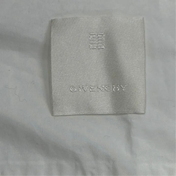 Givenchy givenchy short sleeve tee Size US L / EU 52-54 / 3 - 4 Thumbnail