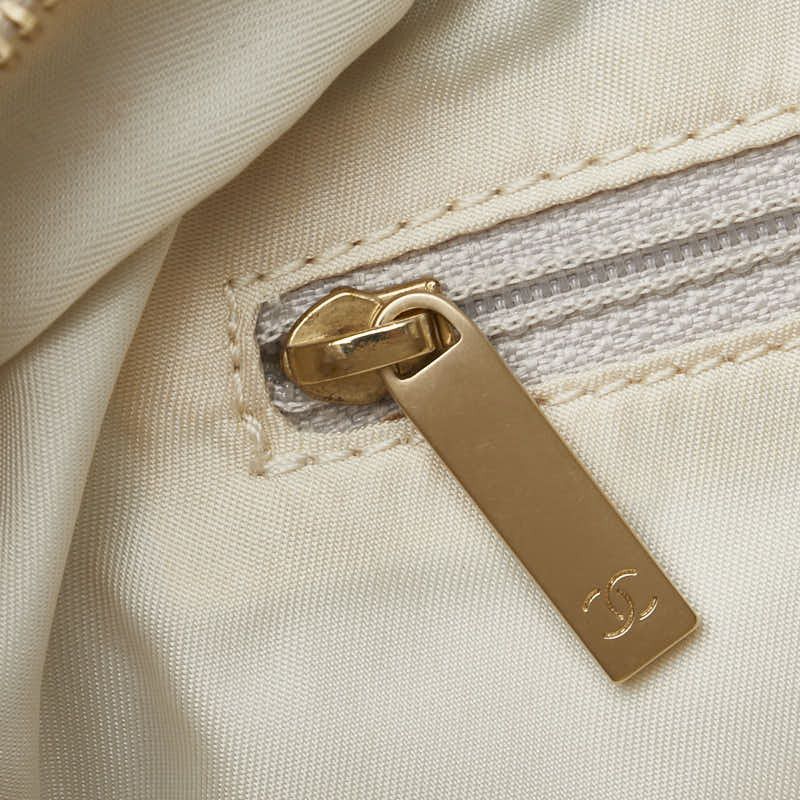 Chanel Chanel Chanel New Travel Line Nylon Leather Handbag Leather Handbag Size ONE SIZE - 7 Thumbnail