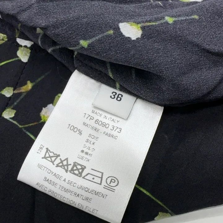 Givenchy Givenchy Casual Stylish Flared Hem T-shirt Size US S / EU 44-46 / 1 - 5 Thumbnail
