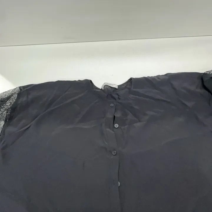 Givenchy Givenchy Casual Stylish Button-Up Short Sleeve Shirt Size US S / EU 44-46 / 1 - 7 Thumbnail
