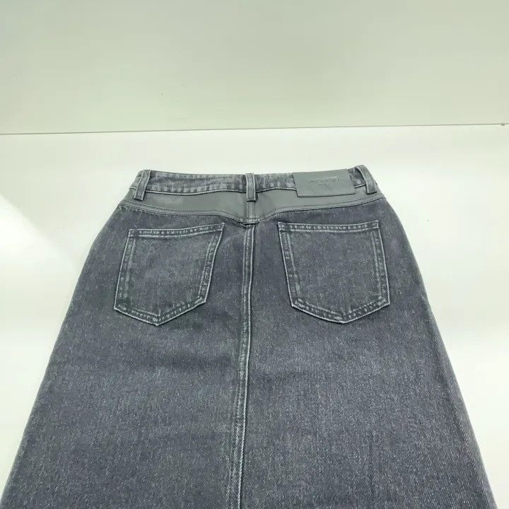 Givenchy Givenchy Fashion Casual Versatile Skirt Size US 36 / EU 52 - 12 Thumbnail