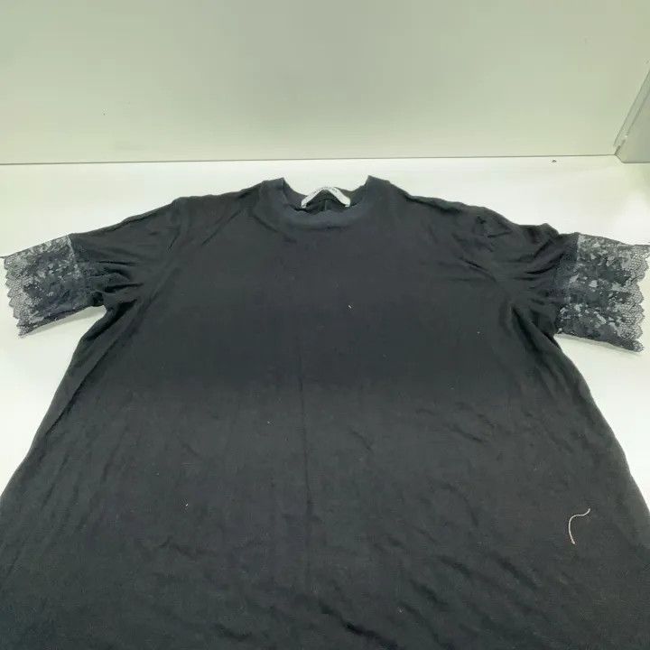 Givenchy Givenchy Casual Black T-Shirt with Lace Details Size US S / EU 44-46 / 1 - 7 Thumbnail
