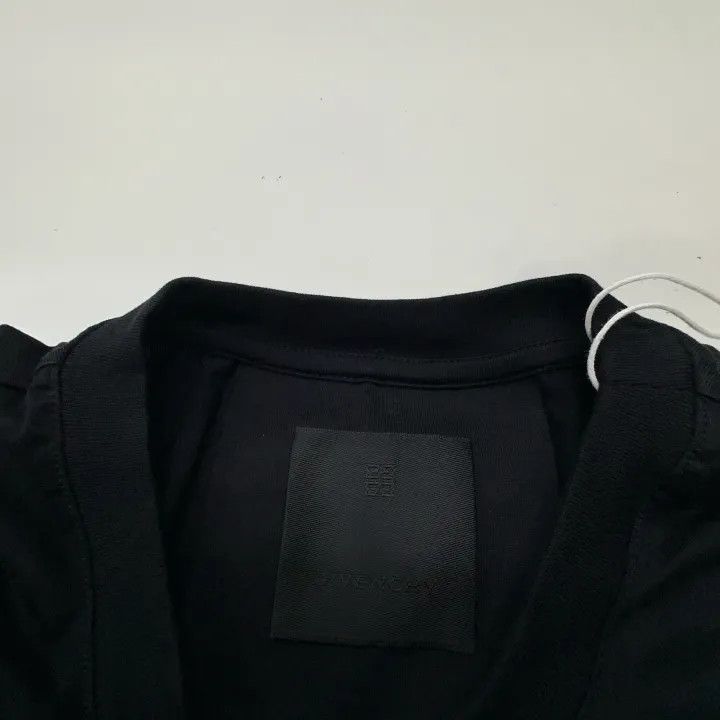 Givenchy givenchy short sleeve tee Size US XL / EU 56 / 4 - 6 Thumbnail