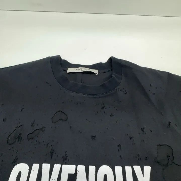 Givenchy Givenchy Black Distressed Logo T-Shirt Size US XS / EU 42 / 0 - 7 Thumbnail