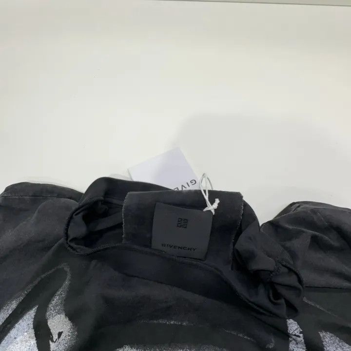 Givenchy givenchy short sleeve tee Size US S / EU 44-46 / 1 - 8 Thumbnail