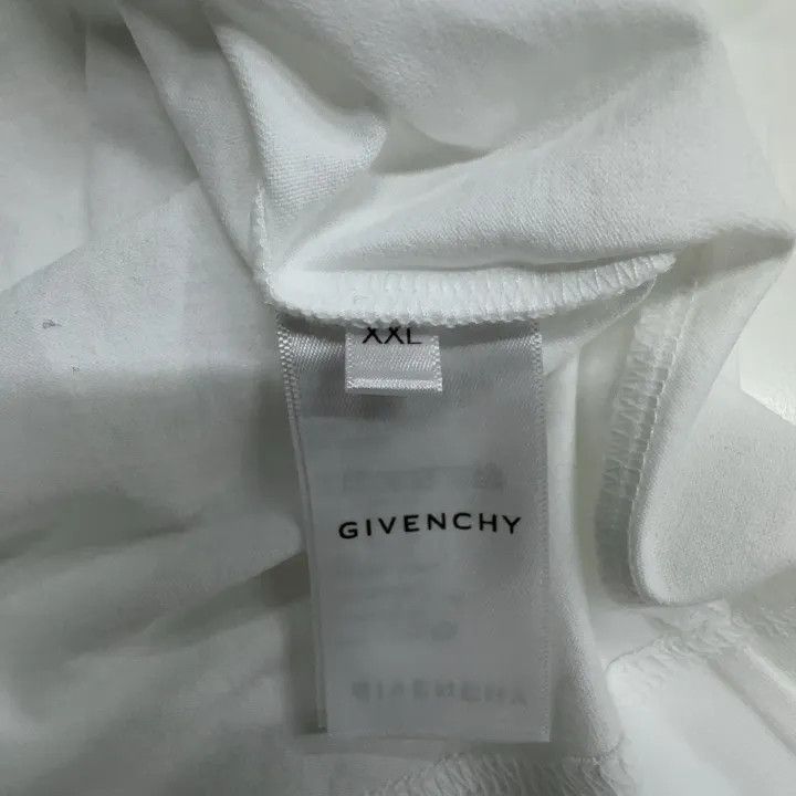 Givenchy Givenchy Graphic Print Casual Short Sleeve T-Shirt Size US XXL / EU 58 / 5 - 5 Thumbnail