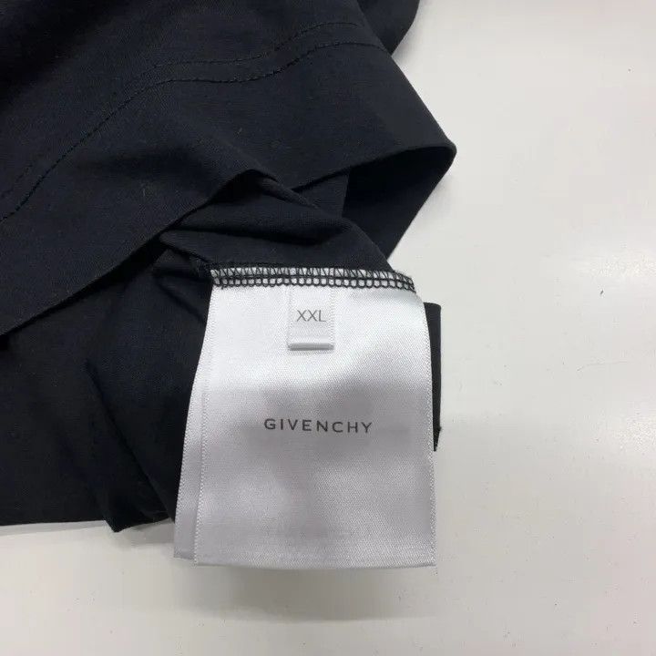 Givenchy Givenchy FW22 Logo Print T-Shirt for Men Size US XXL / EU 58 / 5 - 4 Thumbnail