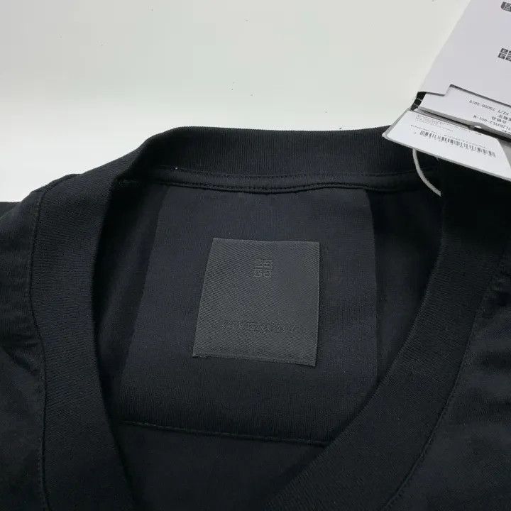 Givenchy Givenchy Black Short Sleeve T-Shirt for Men Size US M / EU 48-50 / 2 - 6 Thumbnail