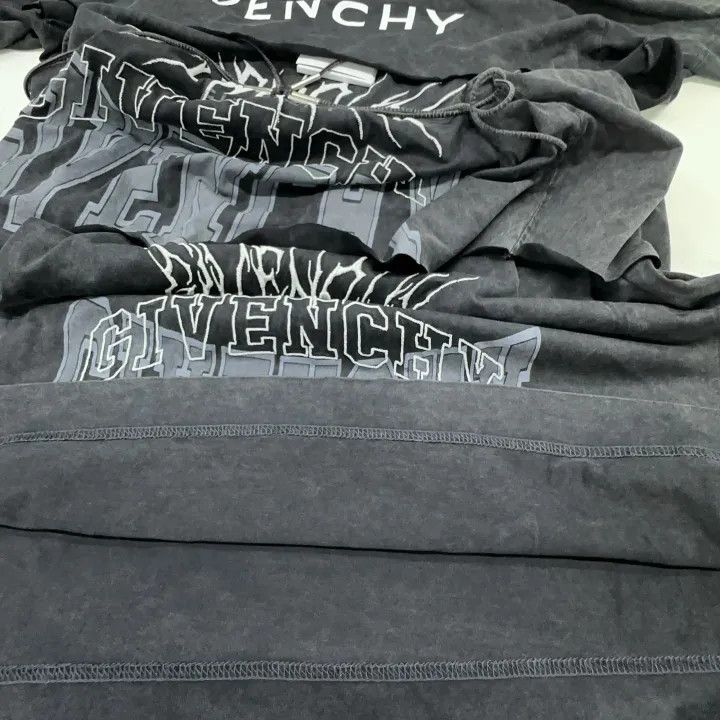 Givenchy Givenchy Black Geometric Print Short Sleeve T-Shirt Size US S / EU 44-46 / 1 - 9 Thumbnail