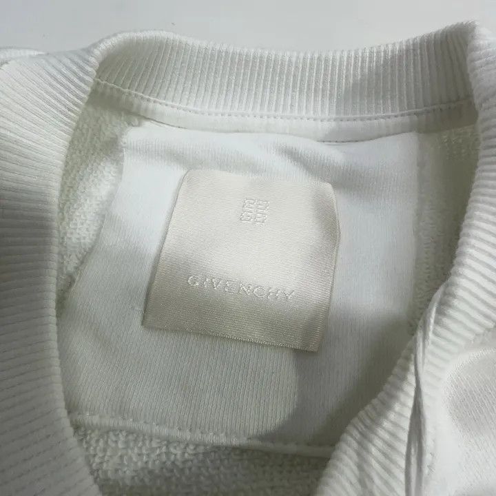 Givenchy Givenchy White Long Sleeve Logo Sweatshirt Size US S / EU 44-46 / 1 - 4 Thumbnail