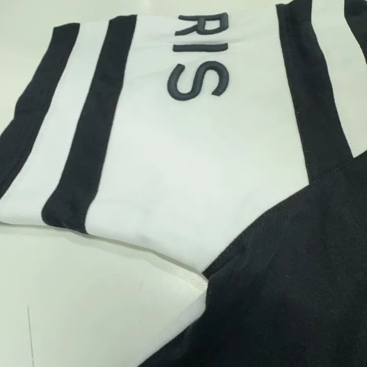 Givenchy givenchy short sleeve tee Size US M / EU 48-50 / 2 - 10 Thumbnail