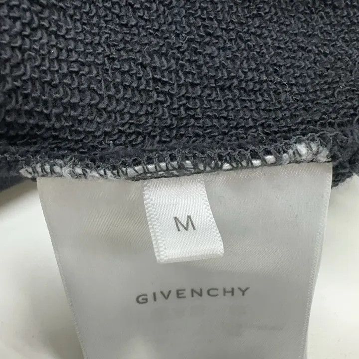 Givenchy Givenchy FW23 Black Graphic Long Sleeve Sweatshirt Size US M / EU 48-50 / 2 - 5 Thumbnail