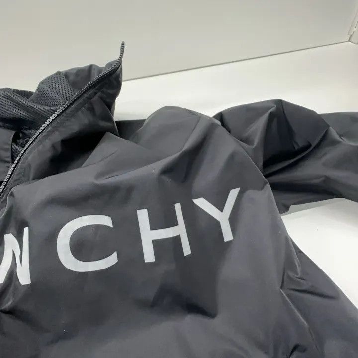 Givenchy Givenchy Black Logo Print Long-Sleeve Jacket Size US L / EU 52-54 / 3 - 7 Thumbnail