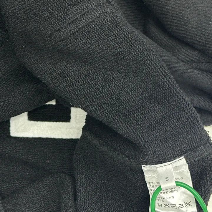 Givenchy Givenchy Black Logo Hoodie for Men Size US S / EU 44-46 / 1 - 3 Thumbnail