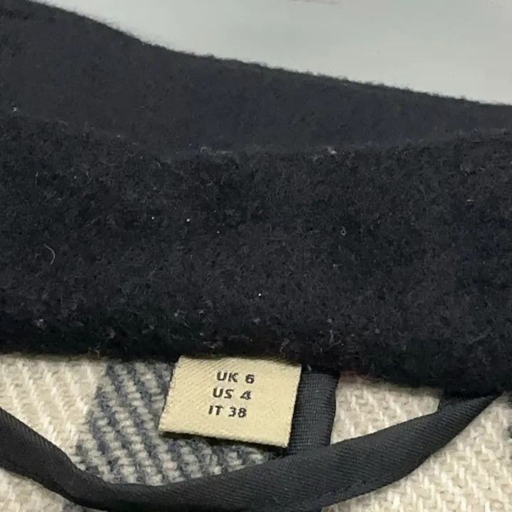 Burberry Burberry Stylish Comfortable Minimalist Outerwear Size US S / EU 44-46 / 1 - 4 Thumbnail