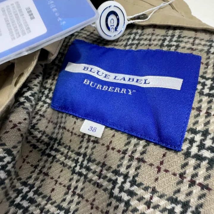 Burberry Burberry Casual Solid Color Button Coat Size US M / EU 48-50 / 2 - 4 Thumbnail