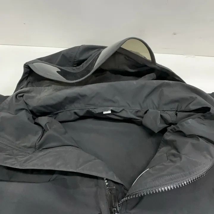 Burberry Burberry Black Removable Hooded Taffeta Jacket Size US L / EU 52-54 / 3 - 7 Thumbnail