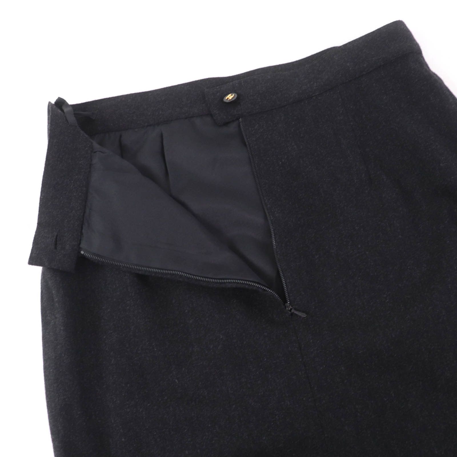 Chanel Chanel Chanel COCO Mark Button Skirt Others Skirts P05858V03532 DUTY FREE for USA Size ONE SIZE - 5 Thumbnail