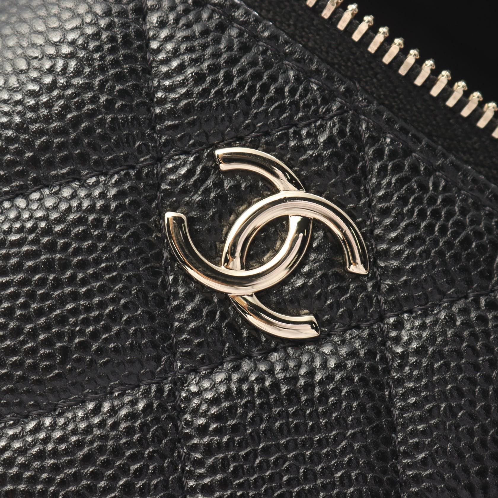 Chanel Chanel Chanel Matelasse Small Vanity Case Leather 2way Shoulder Bag Leather Vanity Bag AP2503 Size ONE SIZE - 7 Thumbnail