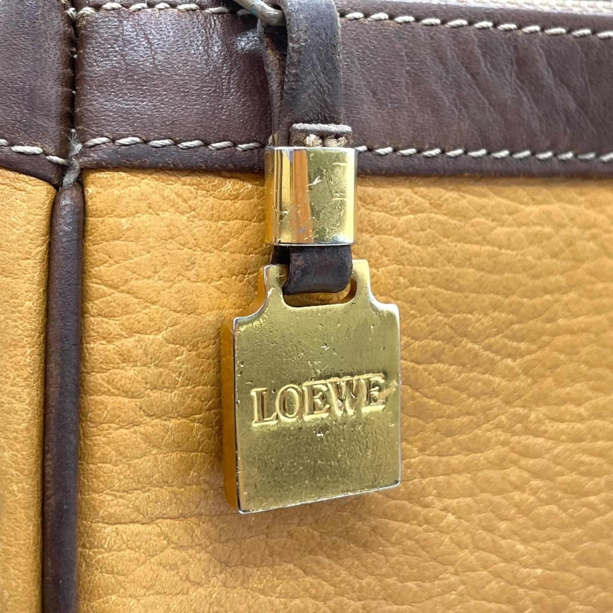 Loewe Loewe Anagram shoulder Size ONE SIZE - 10 Thumbnail