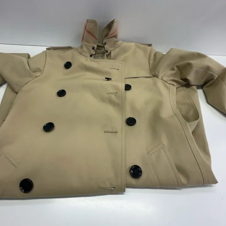 Burberry Burberry Waterproof Double-Breasted Trench Coat Size US S / EU 44-46 / 1 - 8 Thumbnail