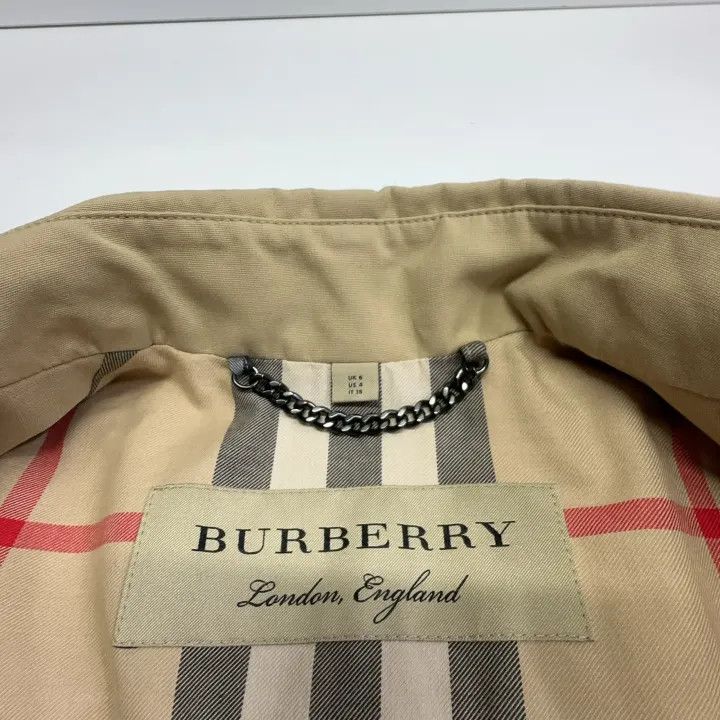 Burberry Burberry Waterproof Double-Breasted Trench Coat Size US S / EU 44-46 / 1 - 5 Thumbnail