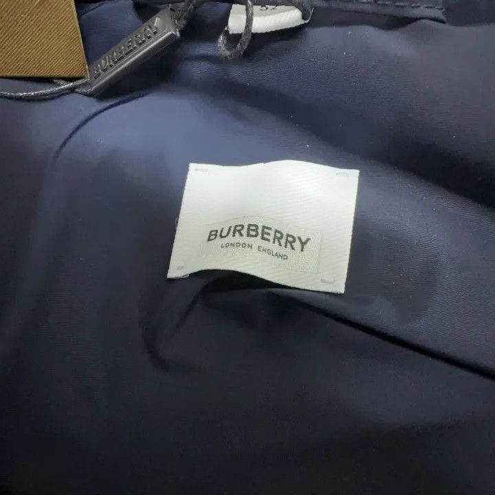Burberry Burberry Hooded Jacket in Dark Blue Size US L / EU 52-54 / 3 - 13 Thumbnail