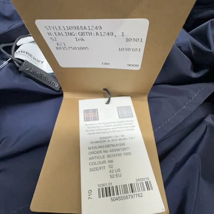 Burberry Burberry Hooded Jacket in Dark Blue Size US L / EU 52-54 / 3 - 11 Thumbnail