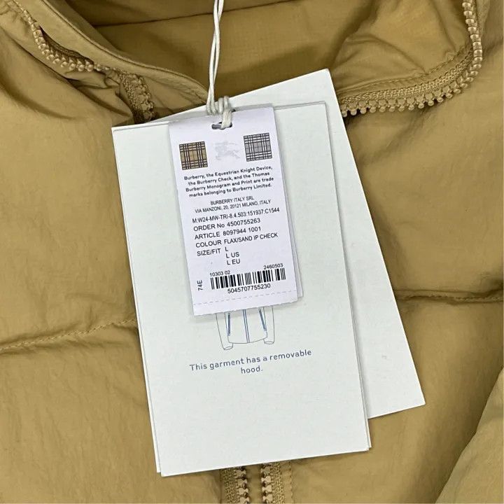 Burberry Burberry Hooded Puffer Jacket in Linen Color Size US L / EU 52-54 / 3 - 3 Thumbnail