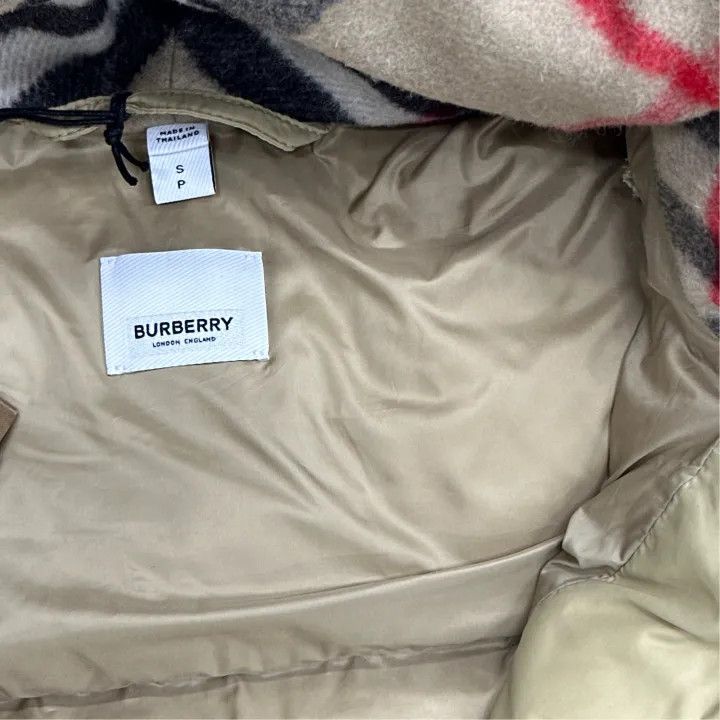 Burberry Burberry Hooded Puffer Jacket with Detachable Sleeves Size US S / EU 44-46 / 1 - 2 Thumbnail