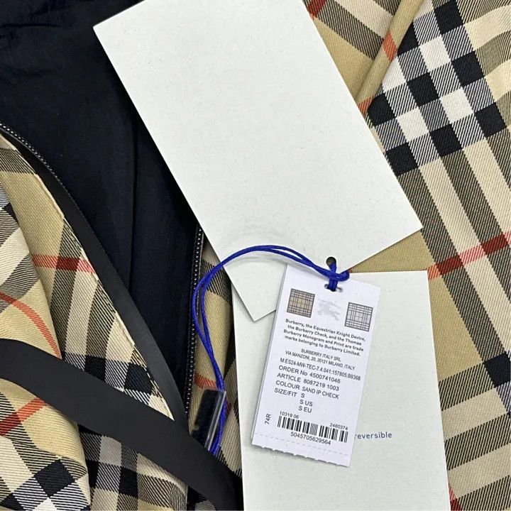 Burberry Burberry Hooded Check Jacket for Men Size US S / EU 44-46 / 1 - 4 Thumbnail