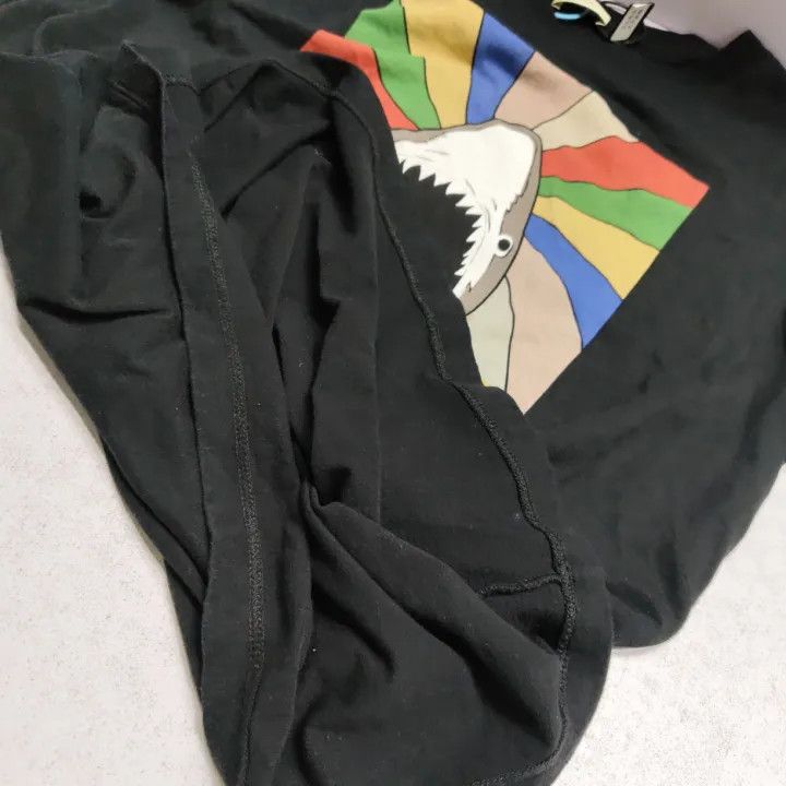 Saint Laurent Paris Yves Saint Laurent Shark Print Short Sleeve Tee Size US M / EU 48-50 / 2 - 9 Thumbnail